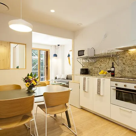 Aspasios Garden Apartment Barcelona